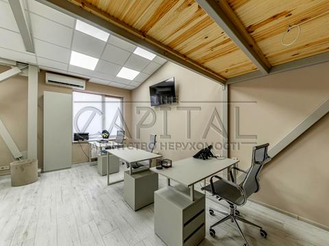 коммерческая по адресу Глубочицкая ул., 17