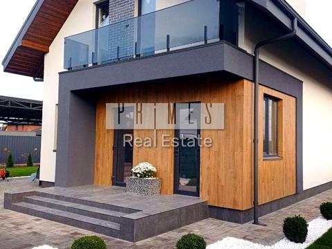 дом по адресу Паркова вул.