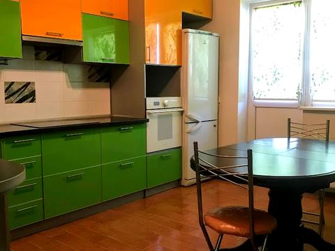 квартира за адресою Василя Симоненка вул., 2-Б