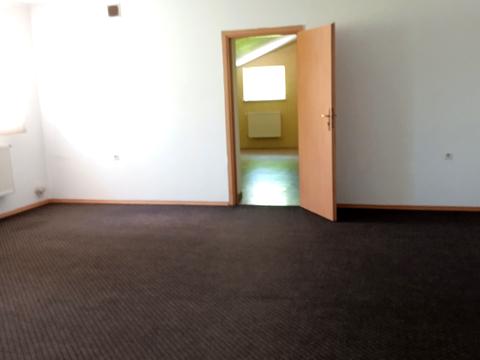 комерційна за адресою Родини Крушельницьких вул., 5