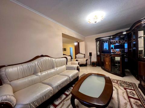 квартира за адресою Олександра Довженка вул., 14/1