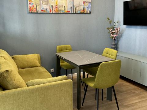 квартира за адресою Дніпровська набережна вул., 18-Б