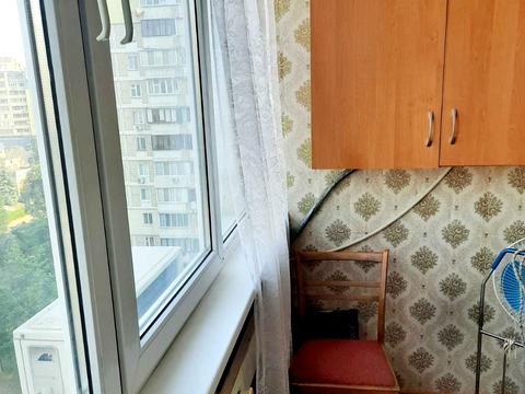 квартира за адресою Ревуцького вул., 18-А