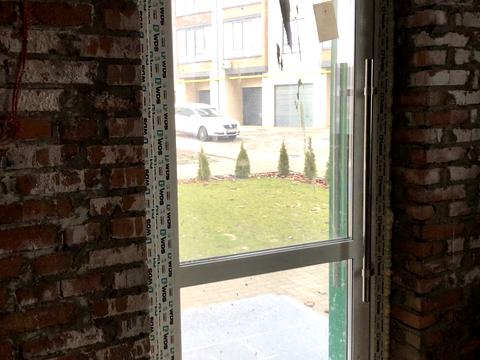 комерційна за адресою Домбровського вул., 3д
