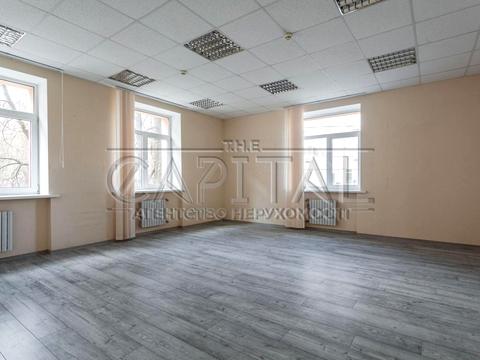 комерційна за адресою Дегтярівська вул., 45