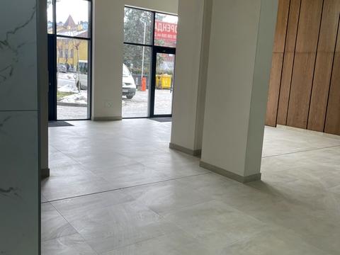 комерційна за адресою Дрогобицька вул., 1а