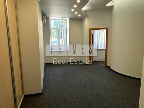 комерційна за адресою Володимирська вул., 97/37