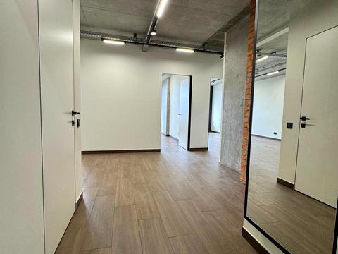 коммерческая по адресу Днепровская набережная ул., 15-К