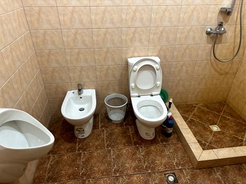 комерційна за адресою Ченігівська, 1