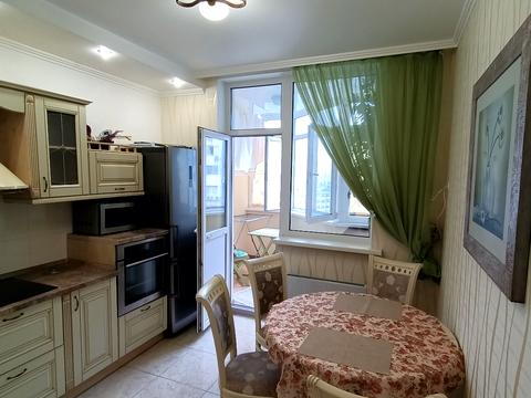 квартира по адресу Миколы Бажана просп., 8-Б