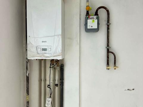 квартира за адресою Хіміків вул., 28