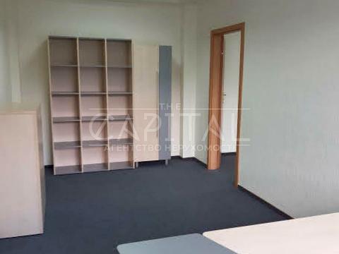 комерційна за адресою Глибочицька вул., 17-Д