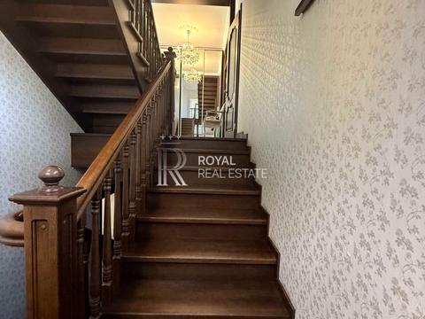 будинок за адресою с. Лісники, квіткова