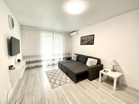 квартира за адресою Левка Лук'яненка вул. (Василя Жуковського), 16, 18, 20, 24