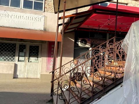 комерційна за адресою Краківська вул., 1