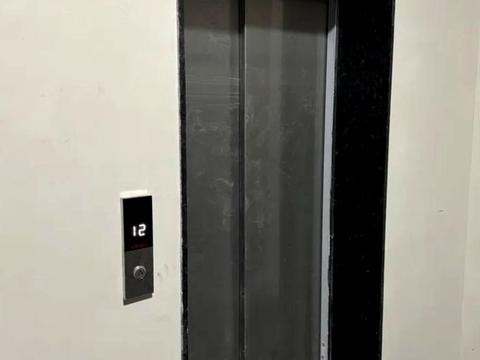 квартира за адресою Богдана Хмельницького вул., 1