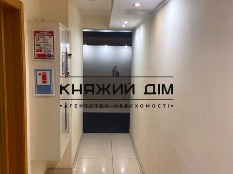 комерційна за адресою Дмитрівська вул., 69