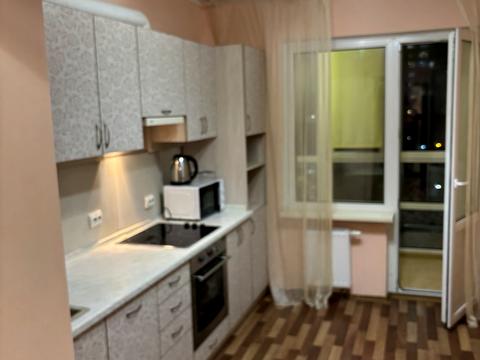 квартира за адресою Бориса Гмирі вул., 10/40