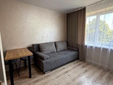 комната по адресу Івасюка, 9