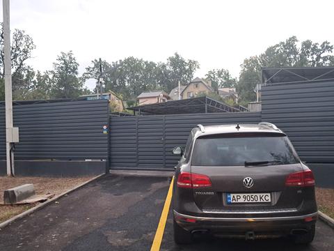 паркомісце за адресою Миколи Сингаївського вул. (Ново-Оскольська), 14