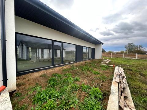 дом по адресу Бурштинова