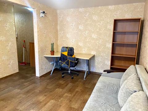 квартира за адресою Богдана Хмельницького просп. (Героїв Сталінграда), 12