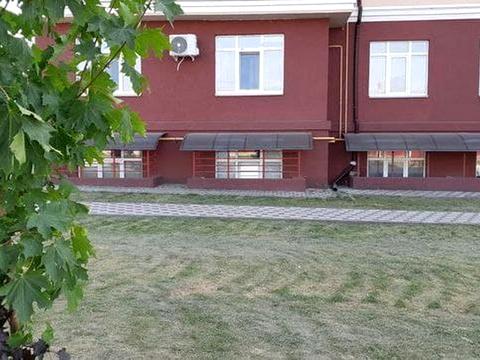 комерційна за адресою Богдана Хмельницького бульв., 19