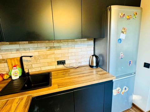 квартира за адресою Богдана Хмельницького просп. (Героїв Сталінграда), 4-А