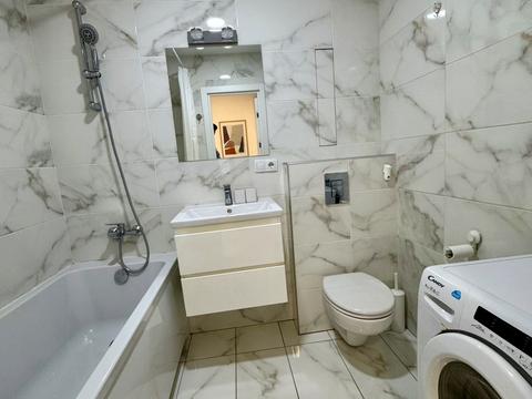 квартира за адресою Набережна Перемоги вул., 44