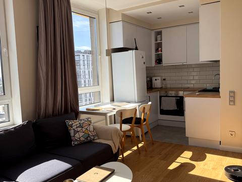 квартира за адресою Салютна вул., 2к1