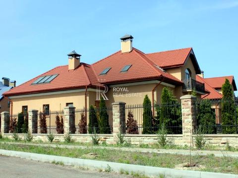 будинок за адресою с. Вишеньки, Кар'єрна вул.