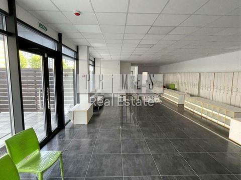 коммерческая по адресу Василия Стуса ул., 65