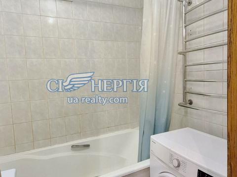 квартира за адресою Героїв полку "Азов" вул. (Маршала Малиновського), 11