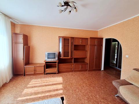 квартира за адресою Зодчих вул., 16