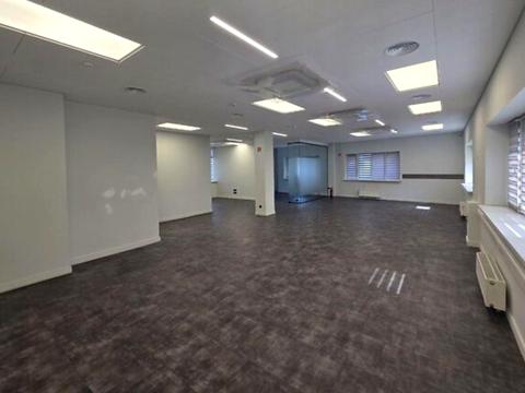 комерційна за адресою Михайла Максимовича вул. (Онуфрія Трутенка), 8