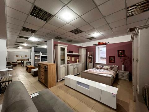 комерційна за адресою Якубовського, 10