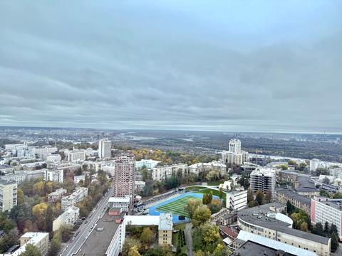 комерційна за адресою Кловський узвіз, 7a