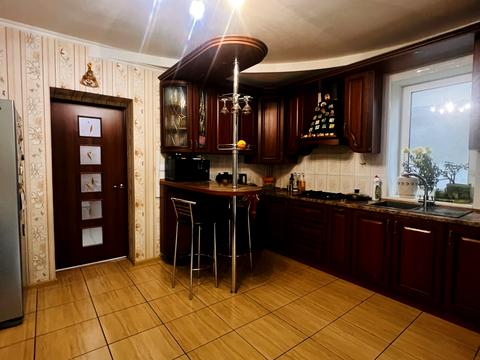 дом по адресу Руслана Слободянюка ул. (Валентини Терешкової)