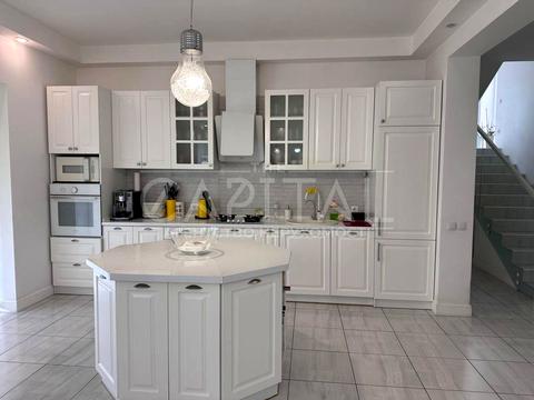 будинок за адресою Святищенська вул.