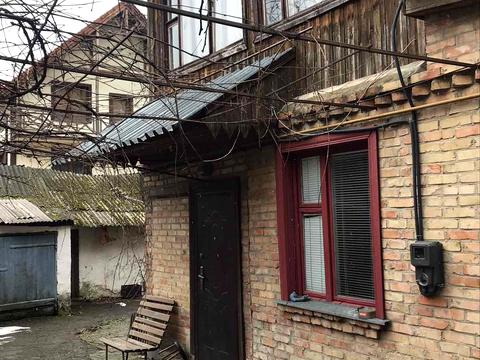 будинок за адресою профессора Грищука, 12