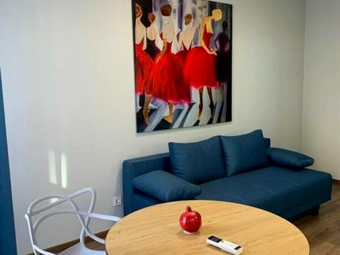 квартира за адресою Сім'ї Кульженків вул. (Петра Дегтяренка), 37