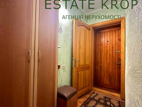 квартира за адресою Соборна вул. (50 років Жовтня), 14