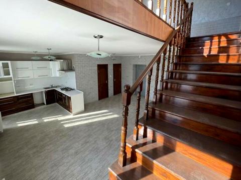 квартира за адресою Академіка Ющенка, 12