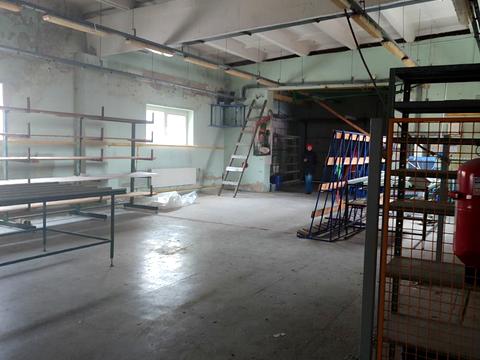 комерційна за адресою Степана Бандери вул. (Попова), 3