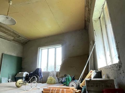 будинок за адресою Коновальця