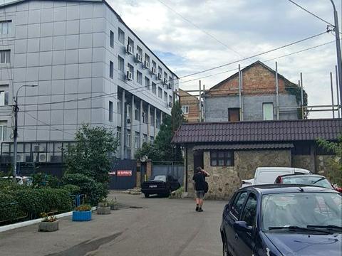 комерційна за адресою Миру просп., 4-А