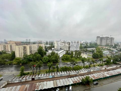 квартира за адресою Авіаконструктора Ігоря Сікорського вул. (Танкова), 1