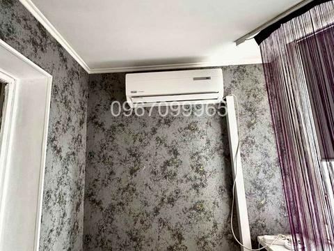 квартира за адресою Ревуцького вул., 36/2