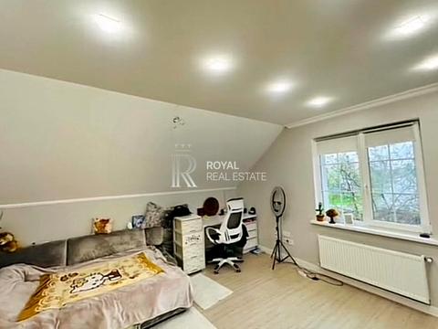 будинок за адресою Центральна вул.