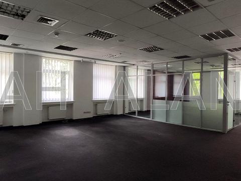 комерційна за адресою Володимирська вул., 77А